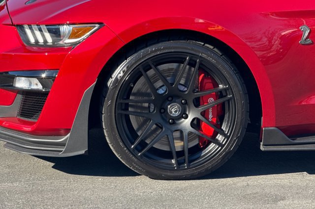 Certified 2020 Ford Mustang Shelby GT500 w/ Technology Package image 32