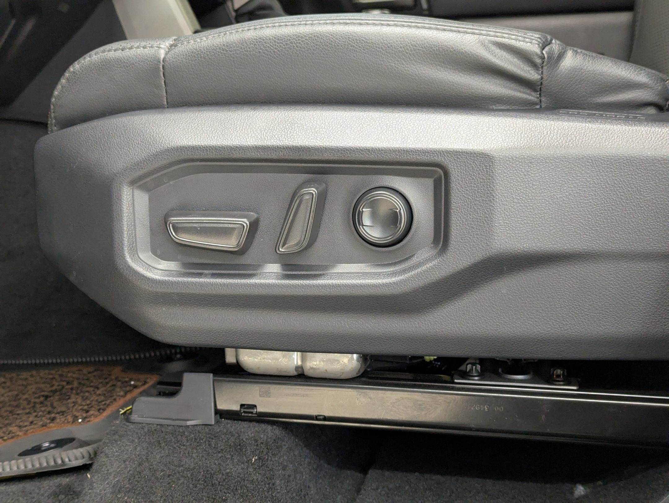 Used 2025 Toyota Tundra SR5 image 12