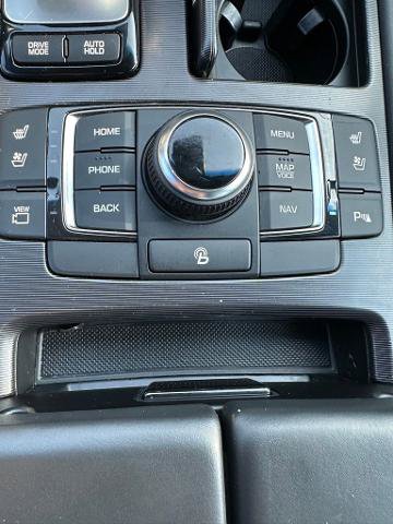 Used 2018 Genesis G80 3.3T Sport RWD image 15