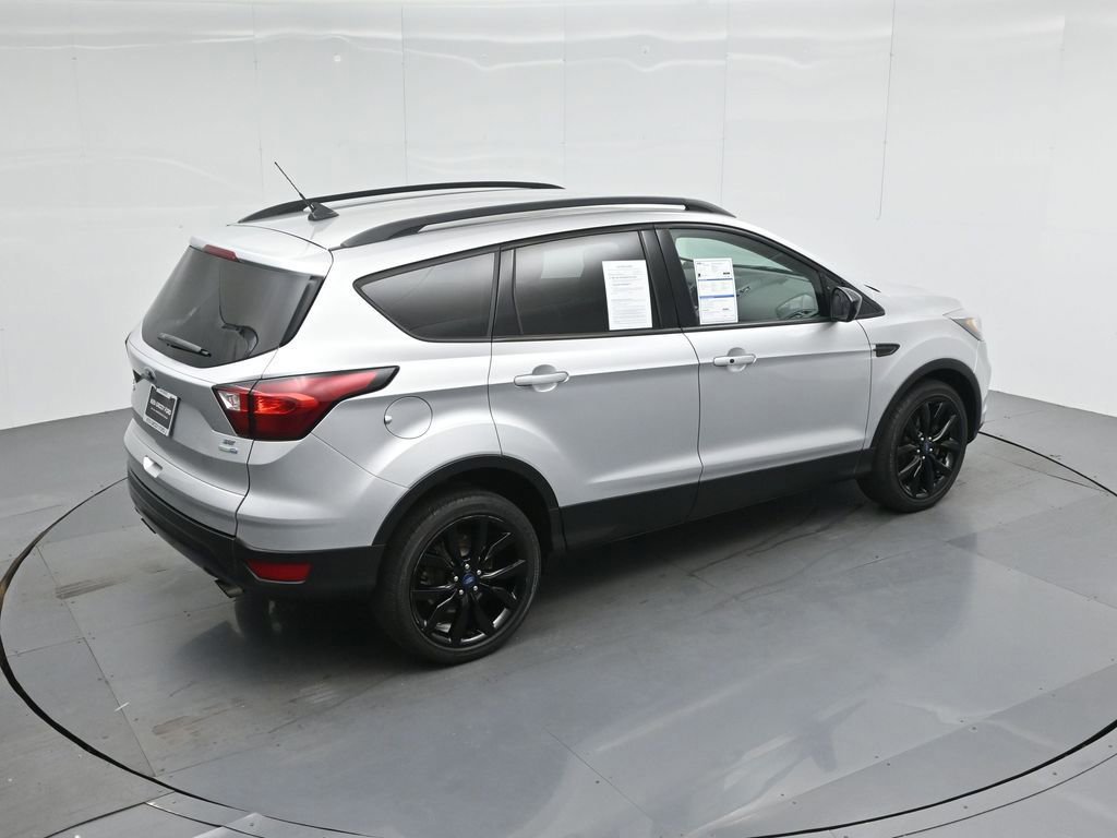 Certified 2019 Ford Escape SE image 13