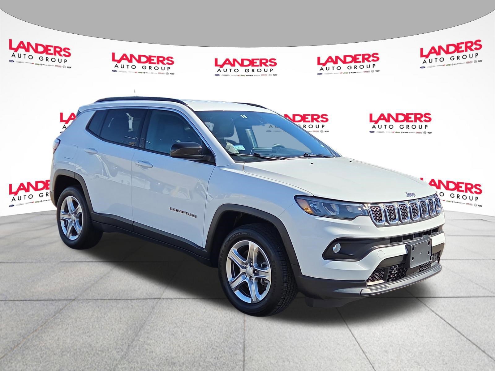 Used 2024 Jeep Compass Latitude image 7
