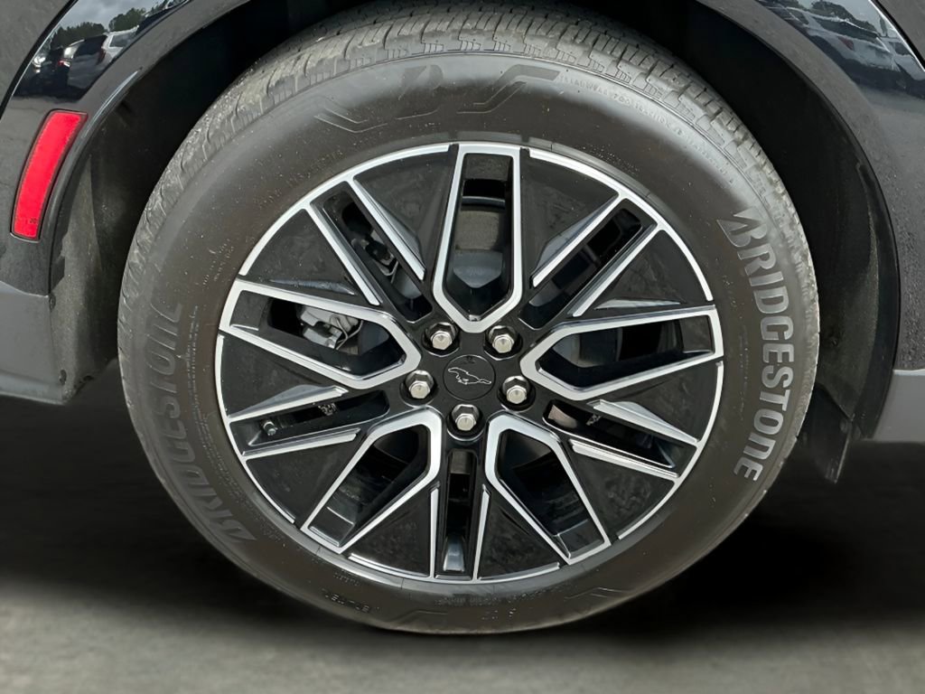 Certified 2025 Ford Mustang Mach-E Premium image 14