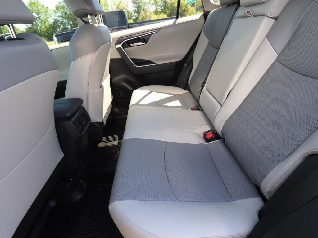 Used 2024 Toyota RAV4 Limited image 14