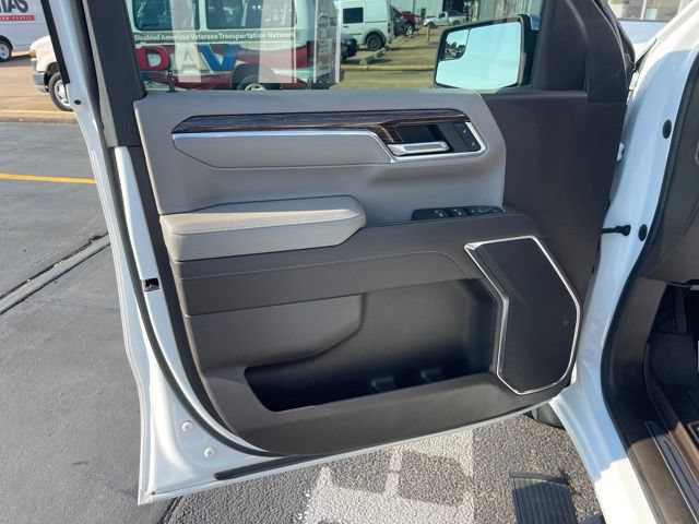 Used 2023 GMC Sierra 1500 SLE w/ X31 Off-Road Package AWD/4WD image 13