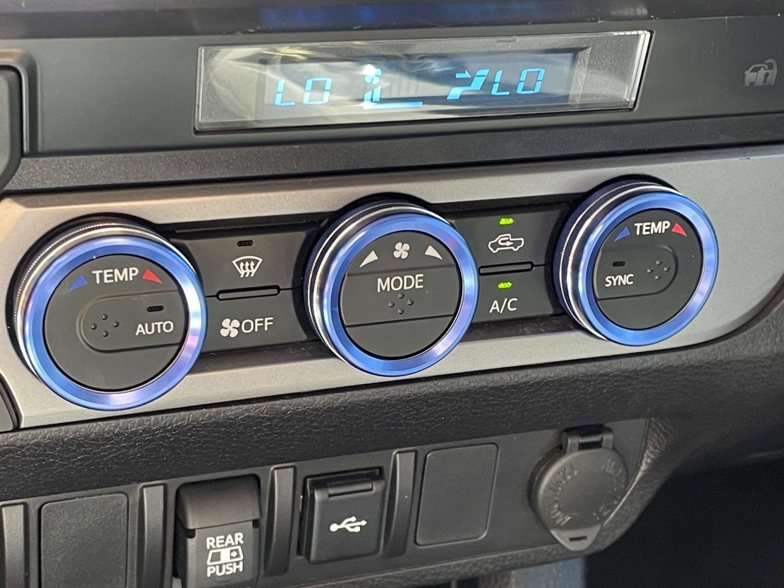 Used 2023 Toyota Tacoma SR5 w/ Technology Package image 20