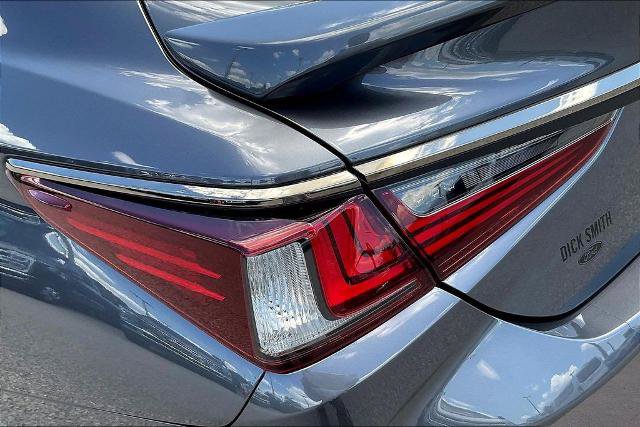 Used 2024 Lexus ES 350 F Sport w/ Accessory Package (Z2) FWD image 23