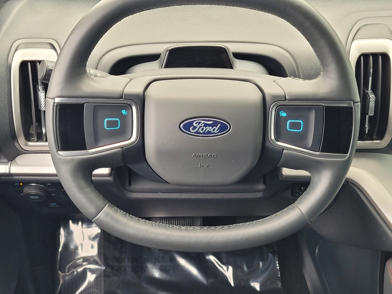 Certified 2025 Ford Expedition Active image 13