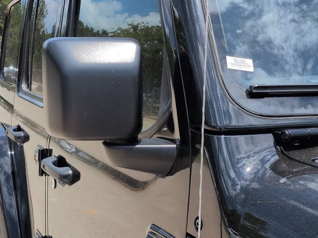 Used 2020 Jeep Wrangler Unlimited Sahara AWD/4WD image 13