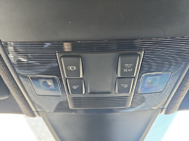 Used 2022 Volkswagen Tiguan SE R-Line FWD image 23