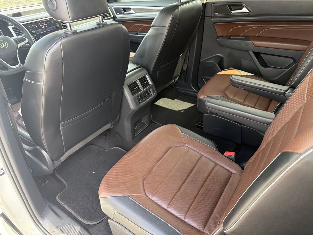 Used 2021 Volkswagen Atlas SEL Premium AWD/4WD image 16