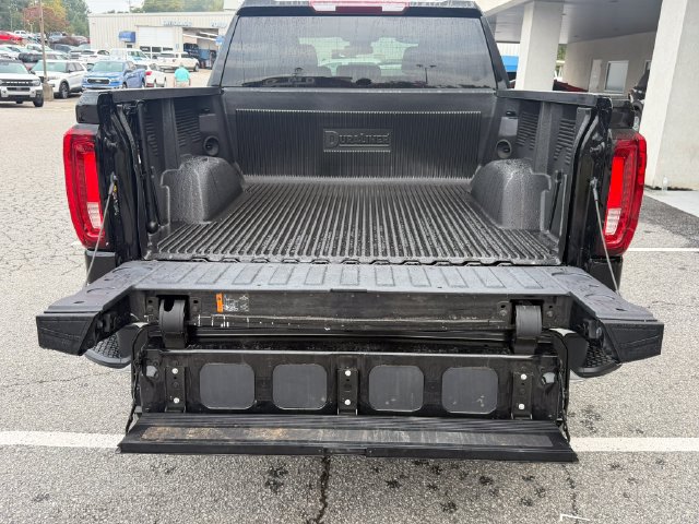Used 2025 GMC Sierra 1500 SLT AWD/4WD image 21