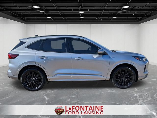 Certified 2024 Ford Escape ST-Line Elite w/ Premium Technology Package AWD/4WD image 6