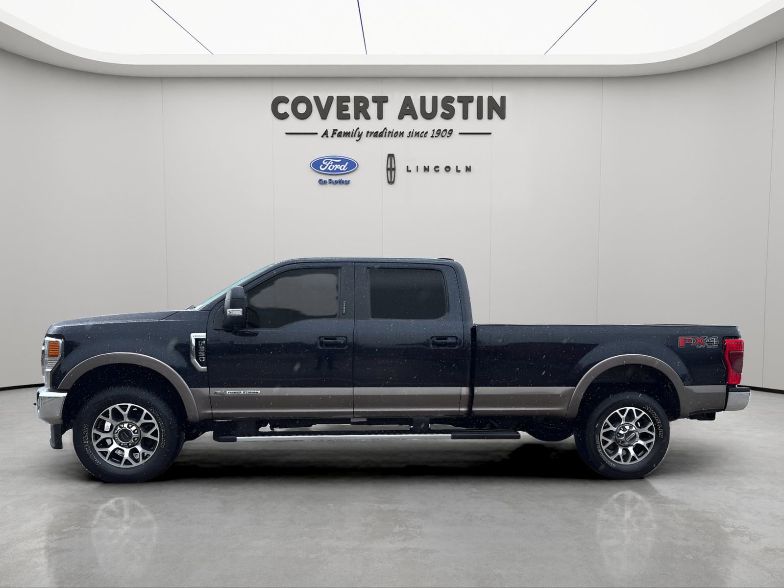 Certified 2021 Ford F350 Lariat w/ Lariat Ultimate Package AWD/4WD image 2