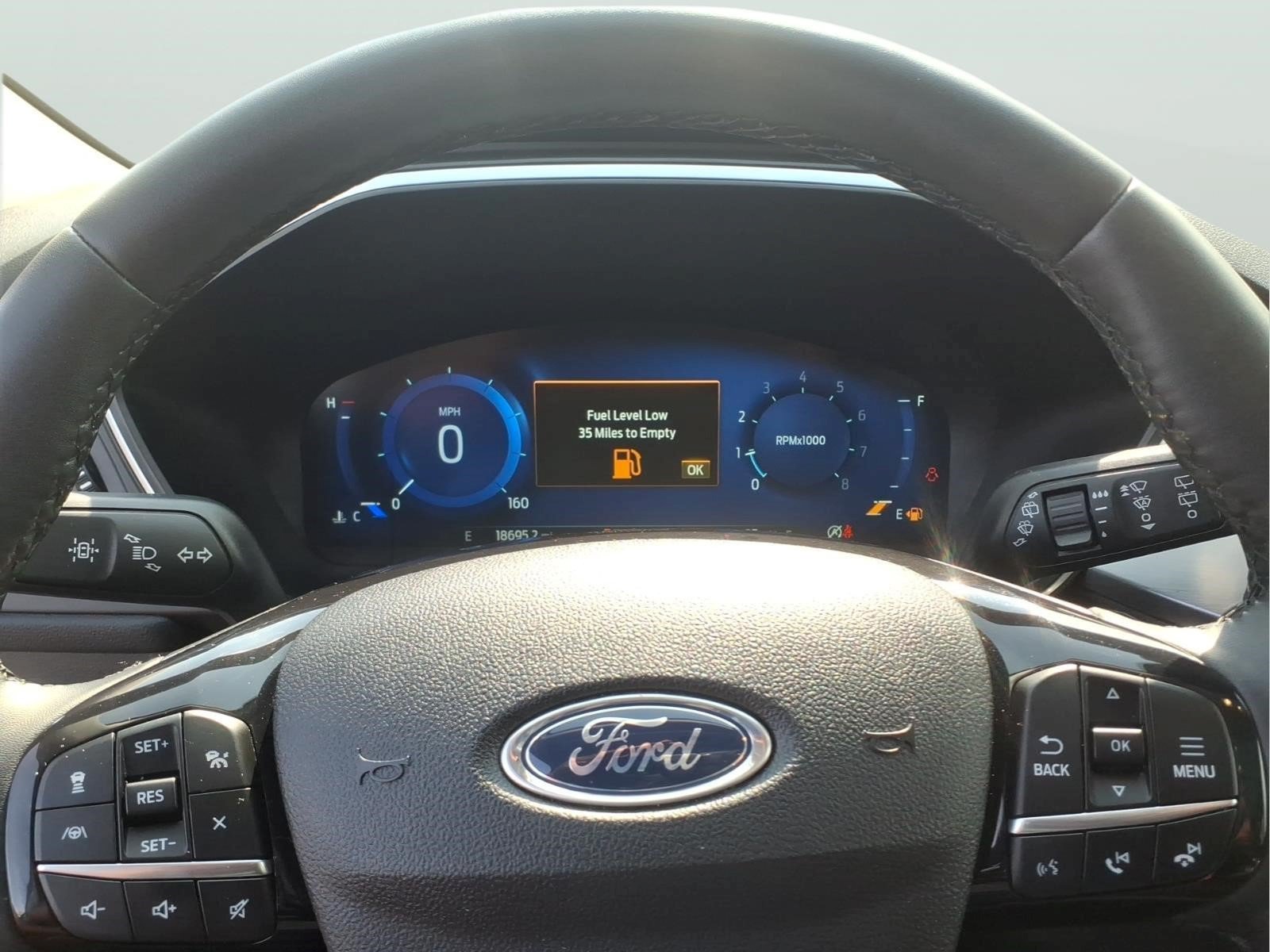 Certified 2022 Ford Escape Titanium AWD/4WD image 21