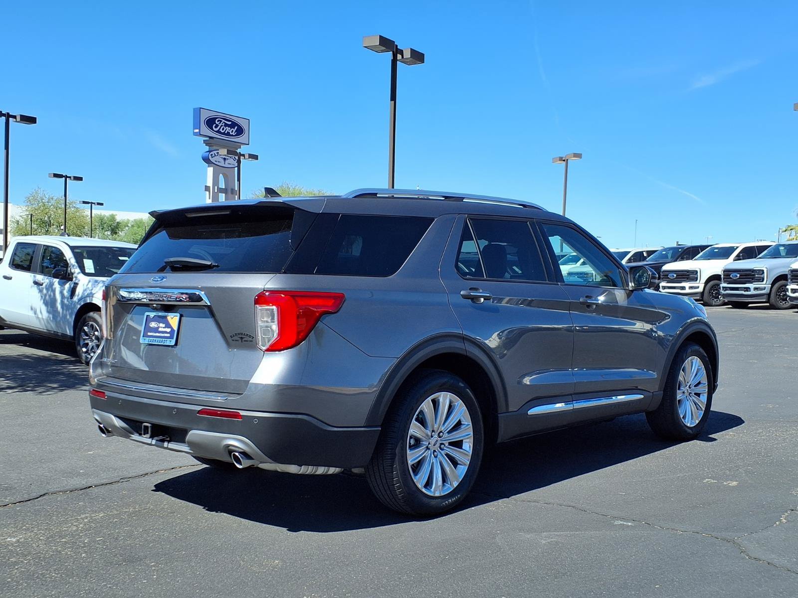 Certified 2022 Ford Explorer Limited w/ Limited Technology Package RWD image 6
