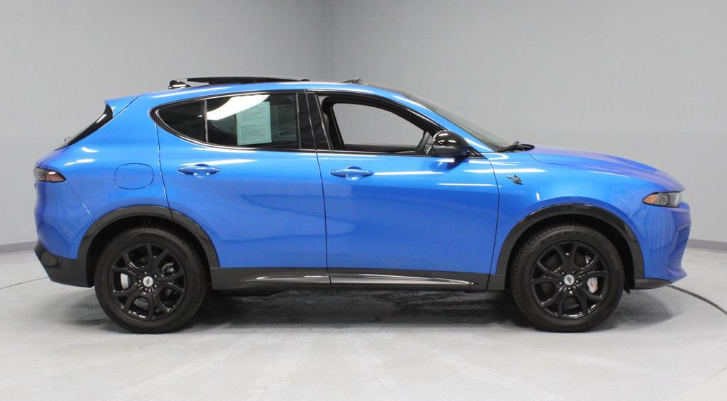 Used 2024 Dodge Hornet R/T Plus w/ R/T Blacktop Package AWD/4WD image 12