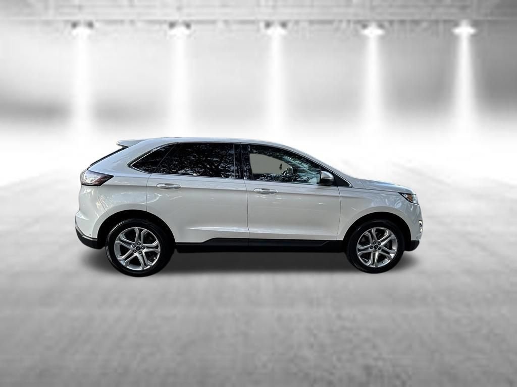 Certified 2018 Ford Edge Titanium w/ Equipment Group 302A AWD/4WD image 3