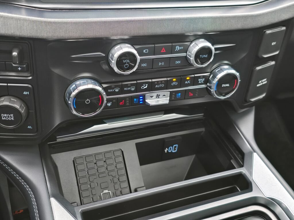 Certified 2026 Ford F350 Platinum AWD/4WD image 27