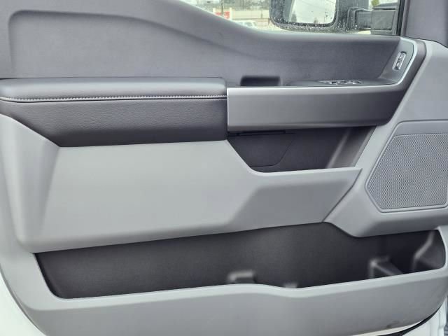 Certified 2025 Ford F350 XLT w/ 360-Degree Camera Package image 18