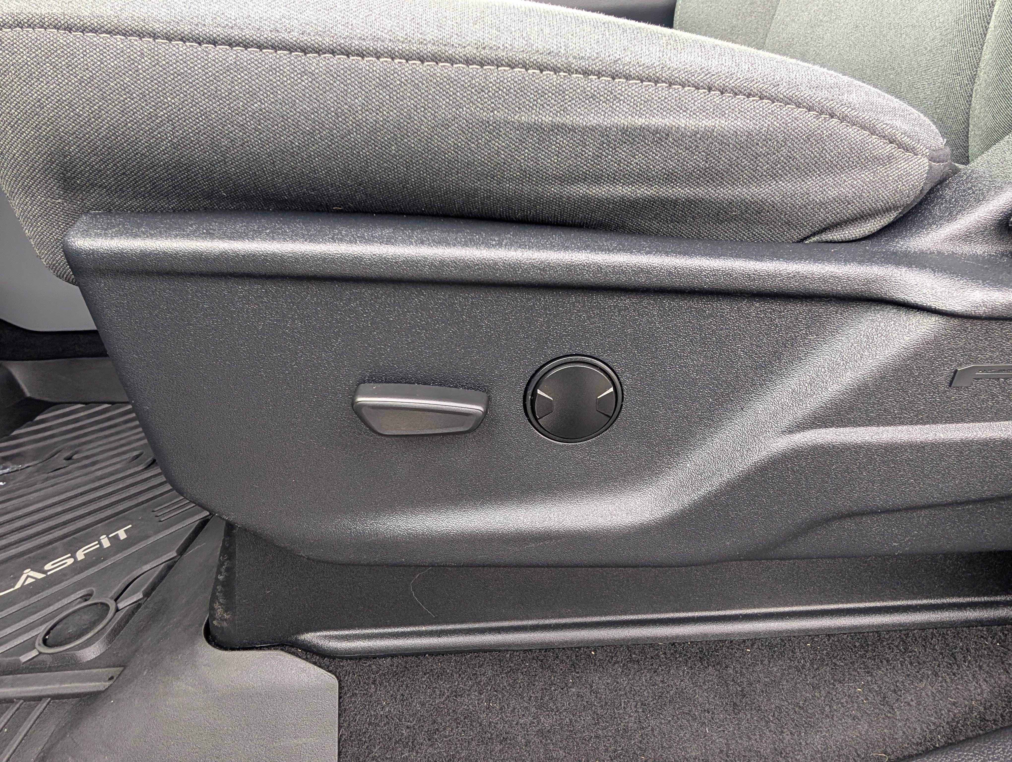 Certified 2023 Ford F150 Lightning XLT image 23