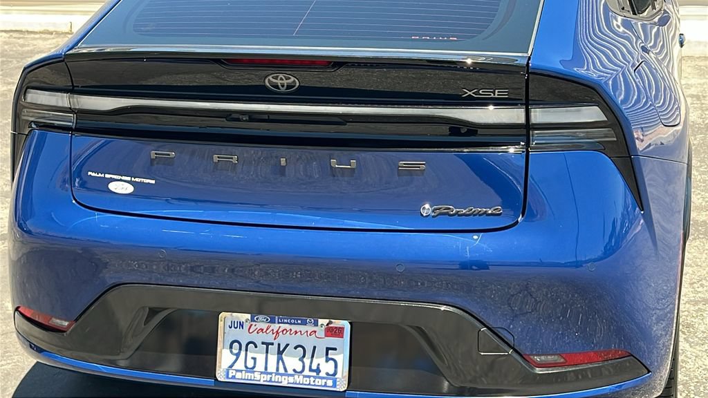 Used 2023 Toyota Prius Prime FWD image 6
