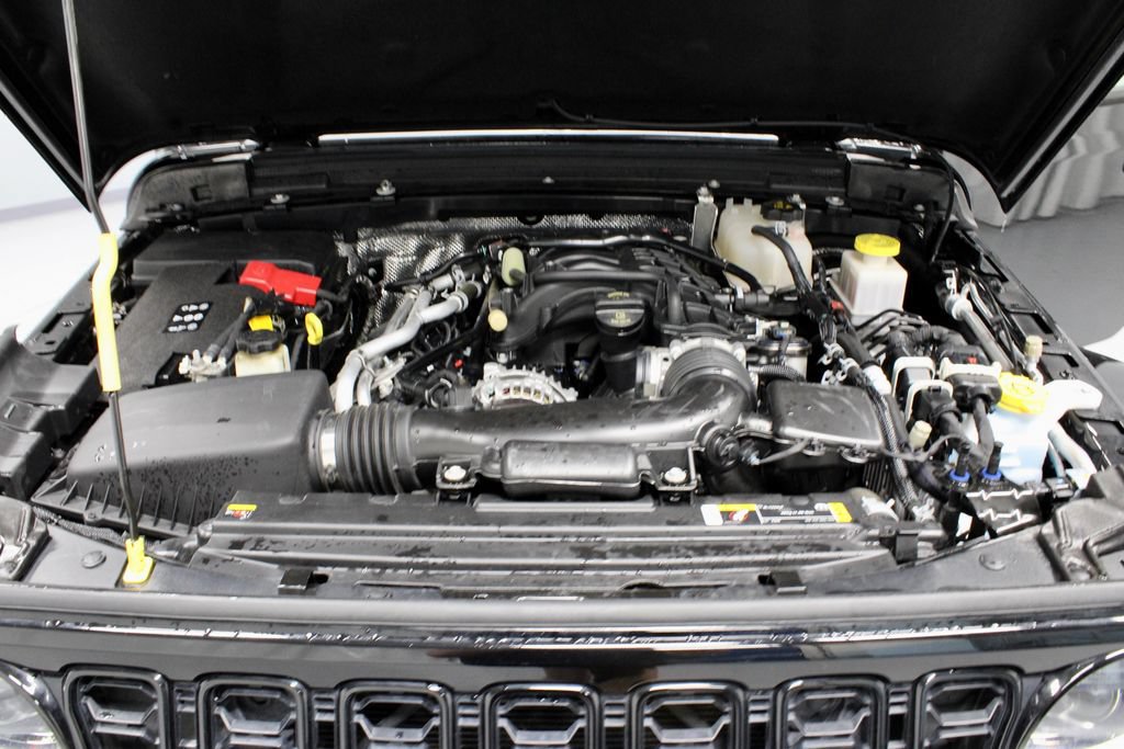 Used 2024 Jeep Gladiator Sport AWD/4WD image 17