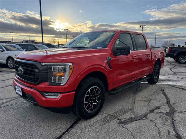 Certified 2022 Ford F150 XLT w/ Equipment Group 302A High image 4