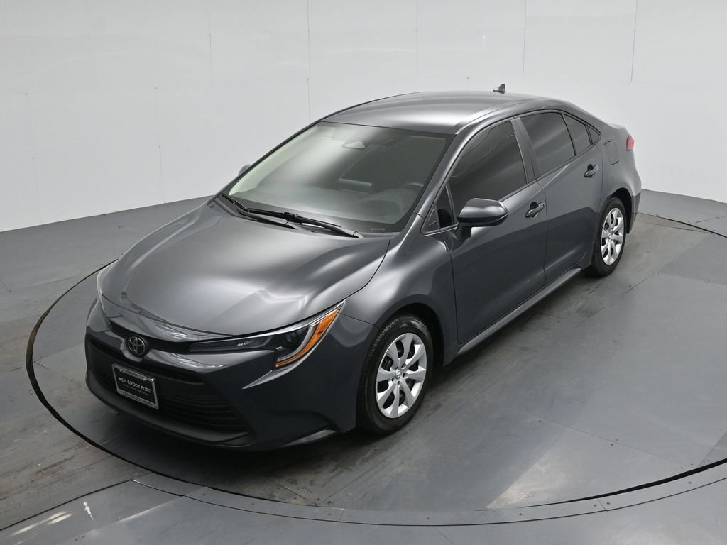 Used 2024 Toyota Corolla LE image 35