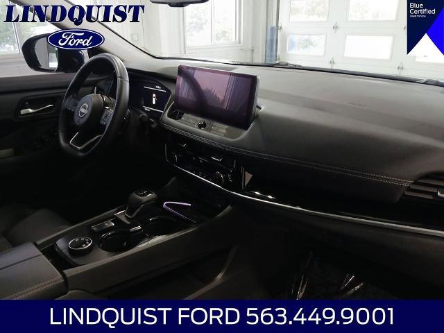 Used 2024 Nissan Rogue SL w/ SL Premium Package AWD/4WD image 17