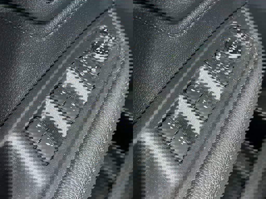 Used 2023 Honda Odyssey EX-L image 28