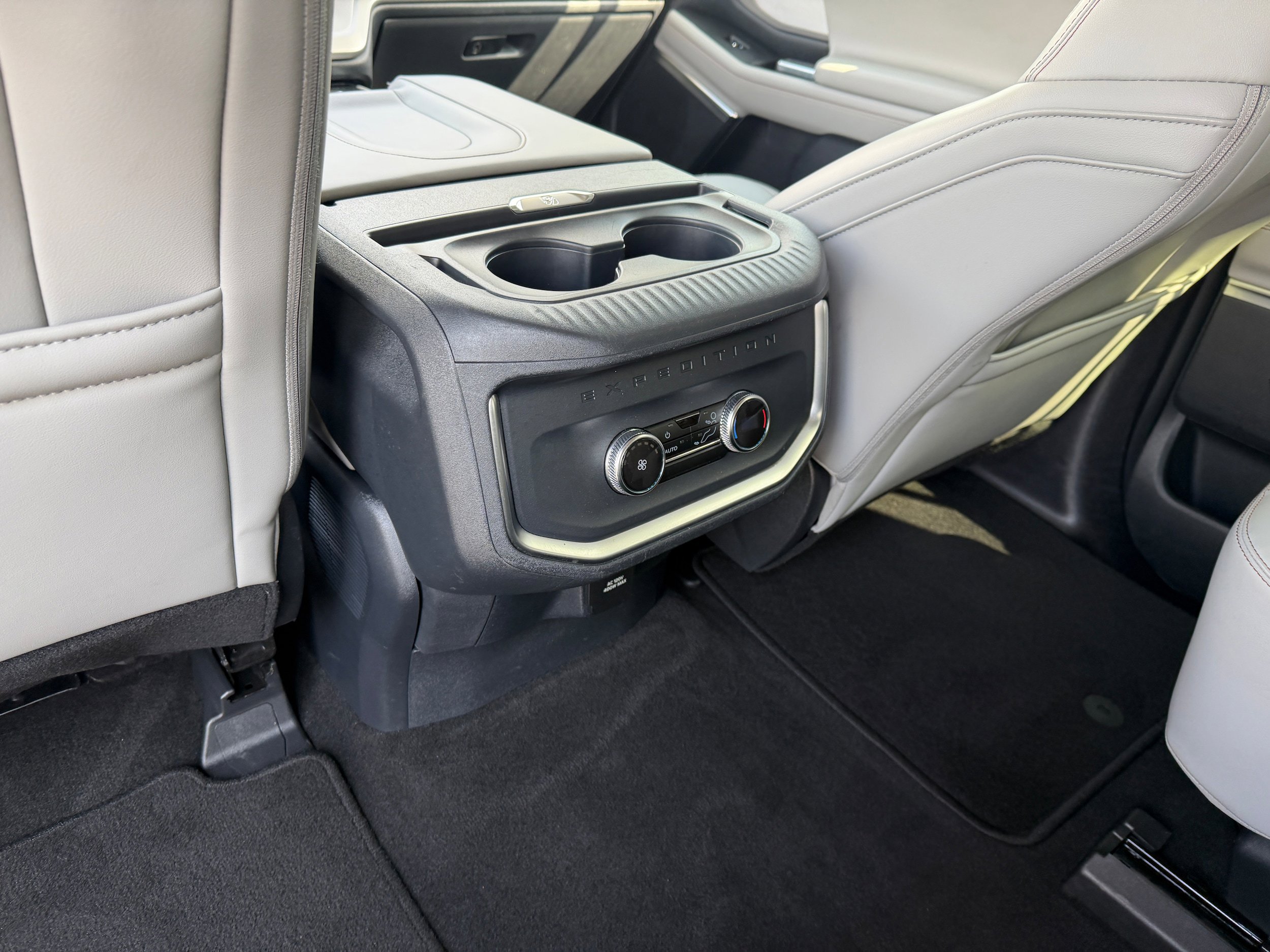 Certified 2025 Ford Expedition Active AWD/4WD image 21