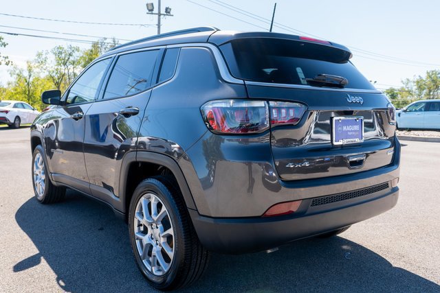 Used 2023 Jeep Compass Latitude AWD/4WD image 8