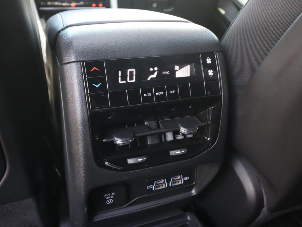 Used 2023 Jeep Grand Cherokee L Laredo RWD image 13