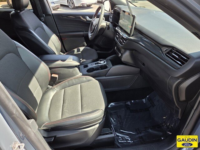 Certified 2023 Ford Escape ST-Line w/ Tech Pack #1 FWD image 16