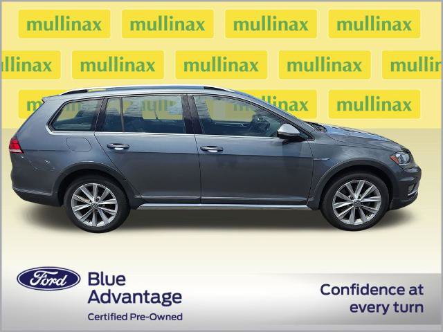 Used 2019 Volkswagen Golf Alltrack S AWD/4WD image 2