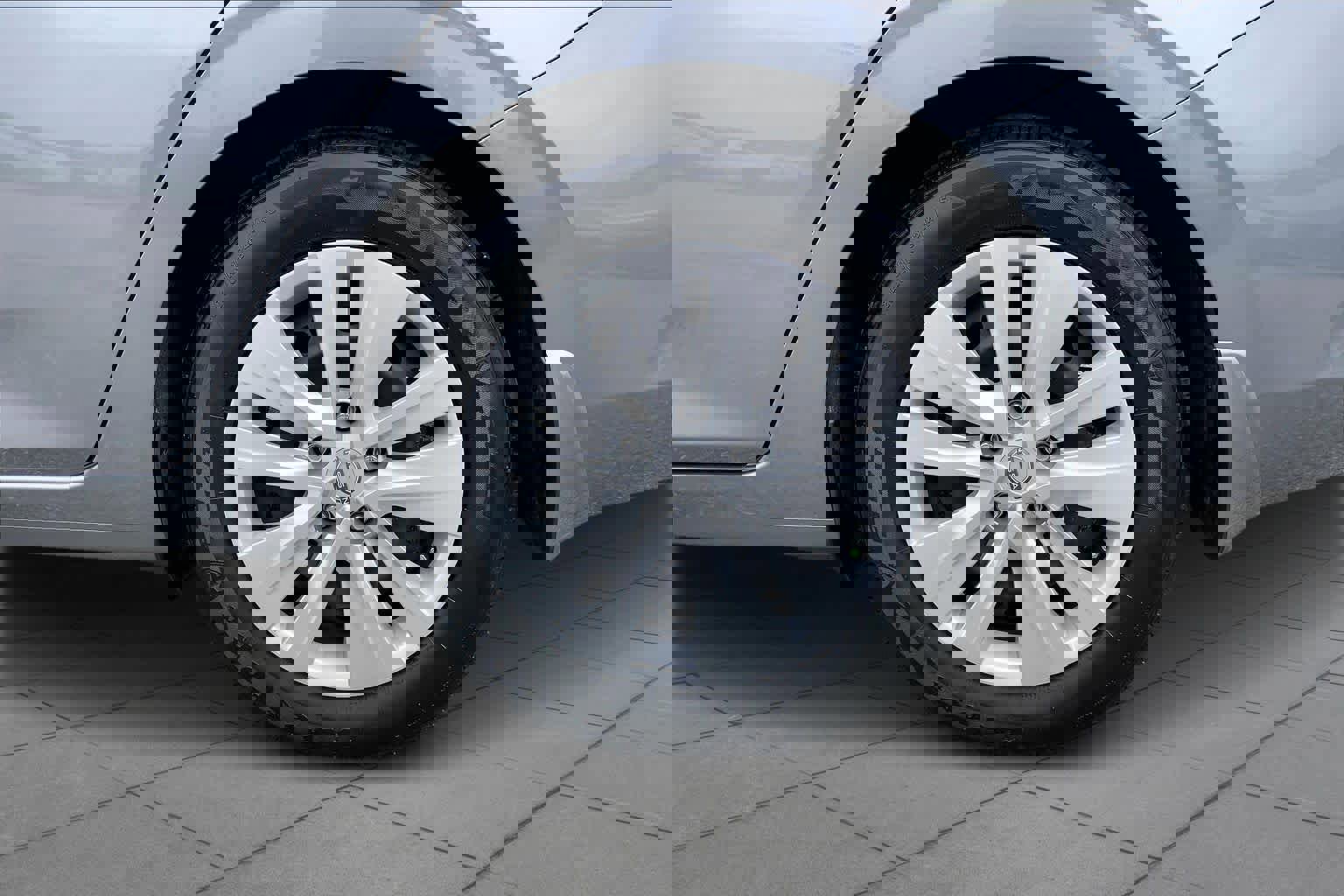 Used 2024 Nissan Sentra S image 13