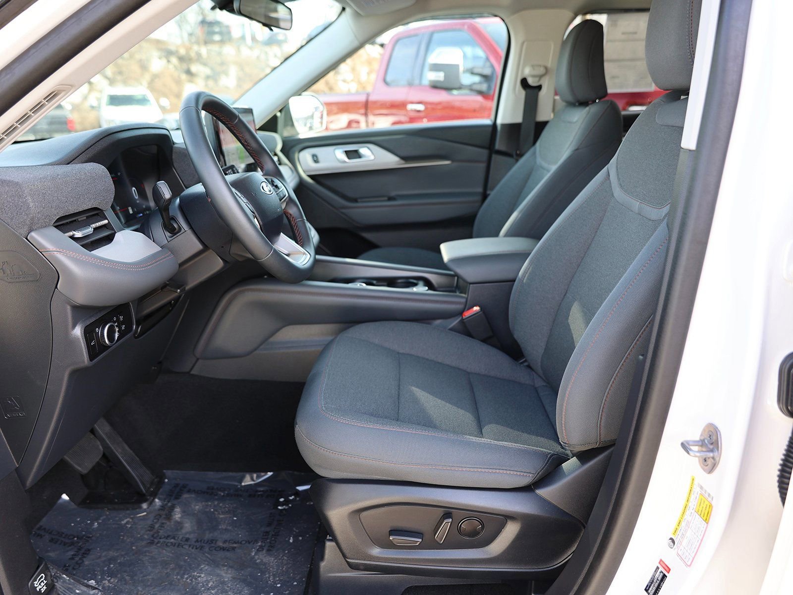 Certified 2025 Ford Explorer Active image 20