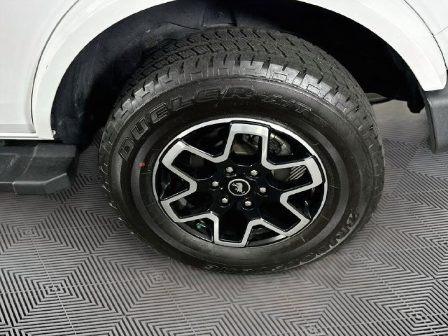 Certified 2024 Ford Bronco Outer Banks AWD/4WD image 35