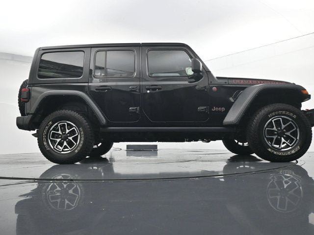 Used 2024 Jeep Wrangler Unlimited Rubicon AWD/4WD image 36