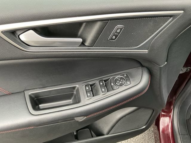 Certified 2022 Ford Edge ST-Line w/ Class II Trailer Tow Package image 13