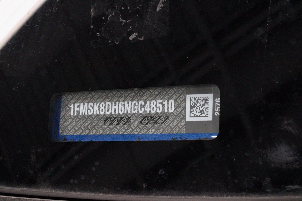 Certified 2022 Ford Explorer XLT w/ Equipment Group 202A image 34