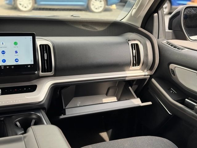 Certified 2025 Ford Expedition Active AWD/4WD image 29