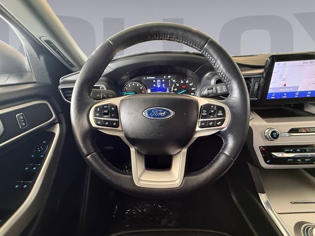 Certified 2022 Ford Explorer XLT w/ Equipment Group 202A AWD/4WD image 13
