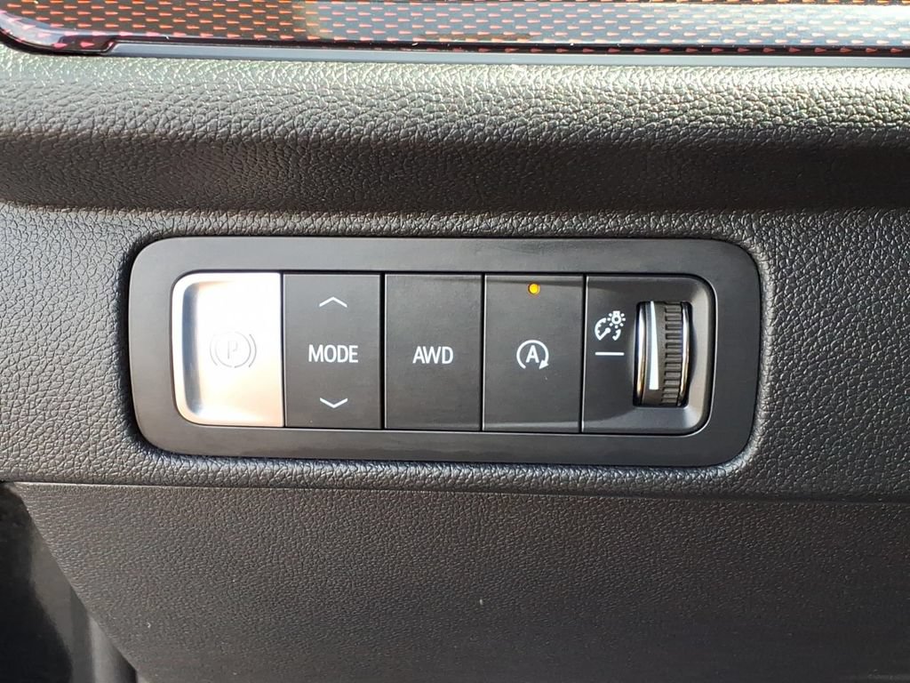 Used 2024 Chevrolet Traverse Z71 AWD/4WD image 20