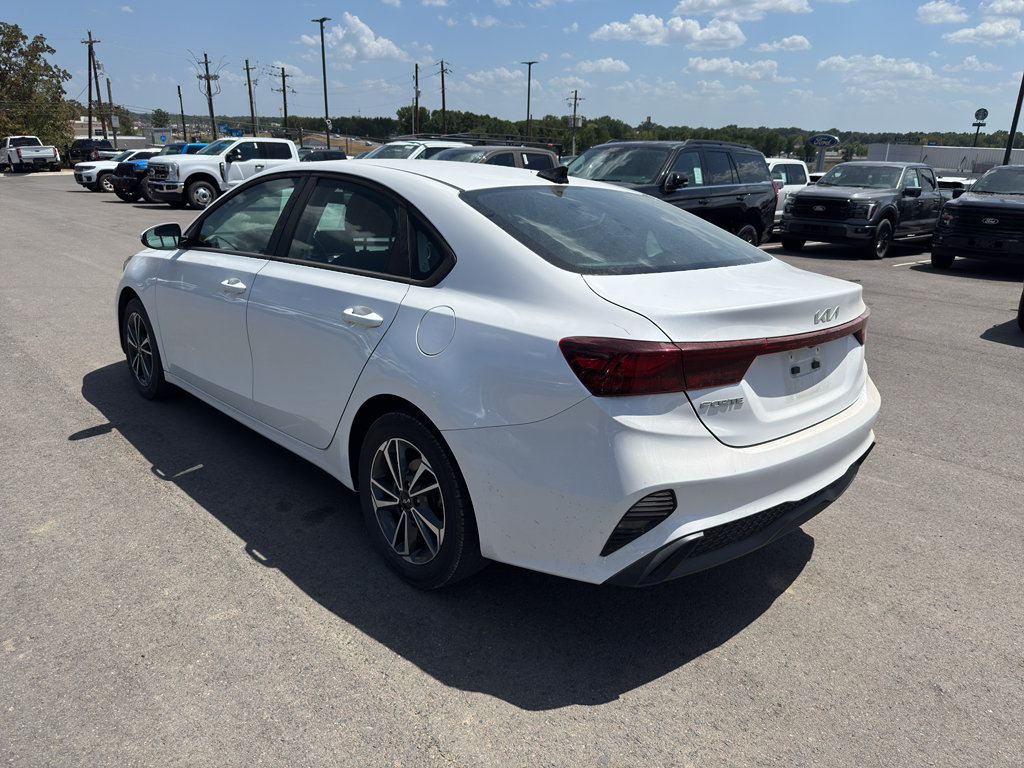 Used 2024 Kia Forte LXS FWD image 7