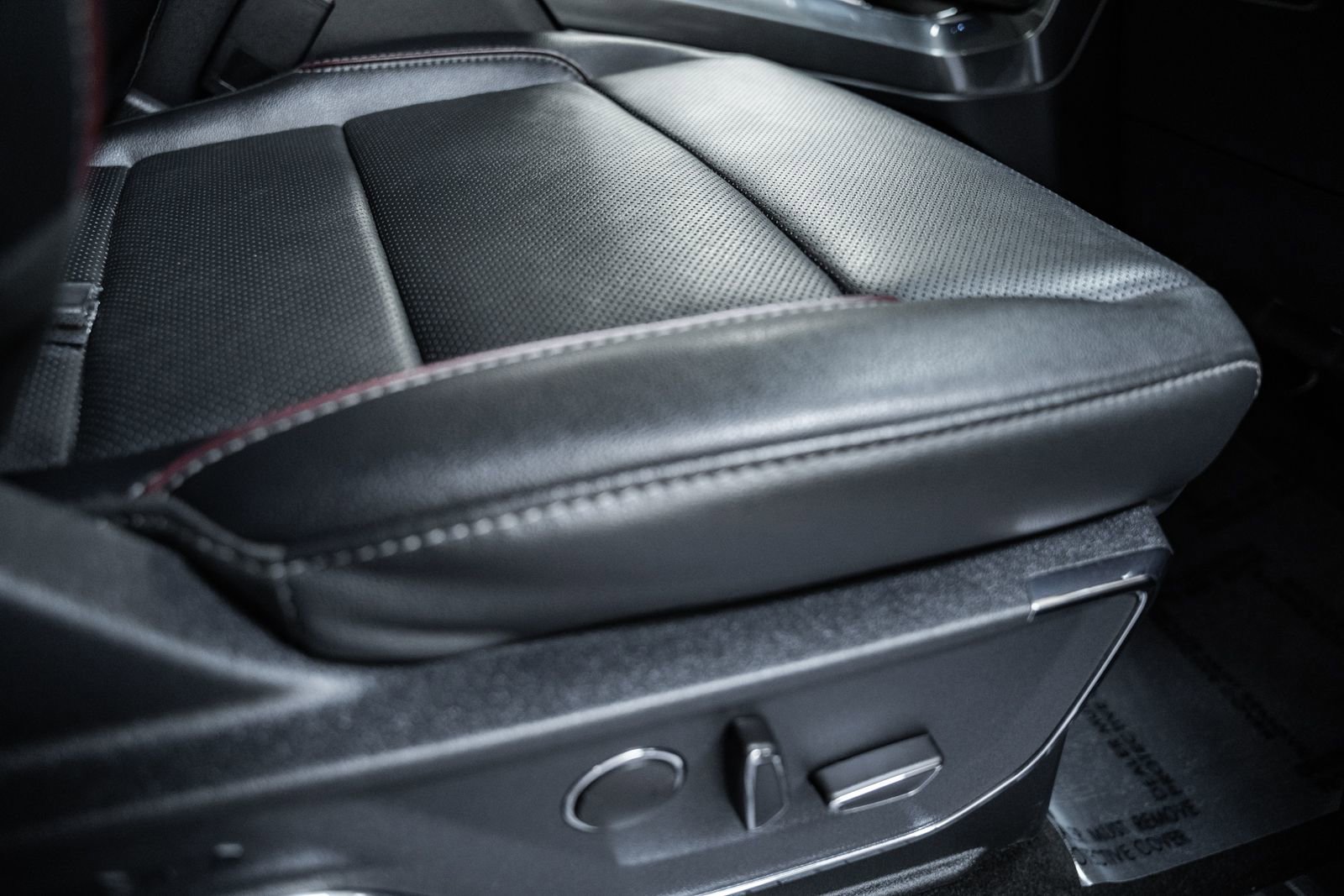 Certified 2022 Ford F150 Lariat w/ Equipment Group 502A High image 43