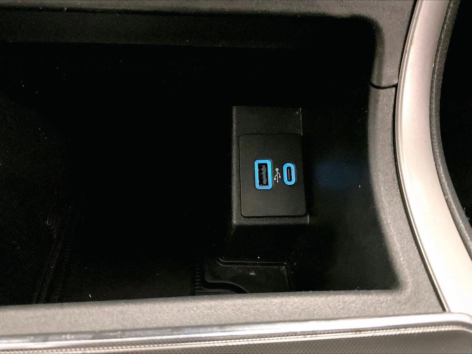 Certified 2022 Ford Edge SEL w/ Sport Appearance Package image 31