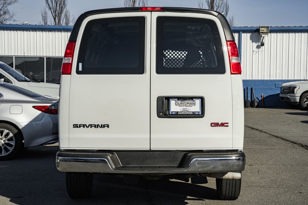Used 2023 GMC Savana 2500 image 6