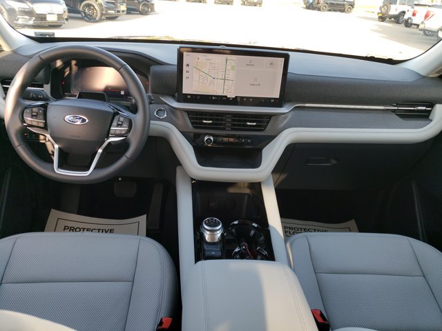 Certified 2026 Ford Explorer Platinum w/ LUX Leather Package AWD/4WD image 19