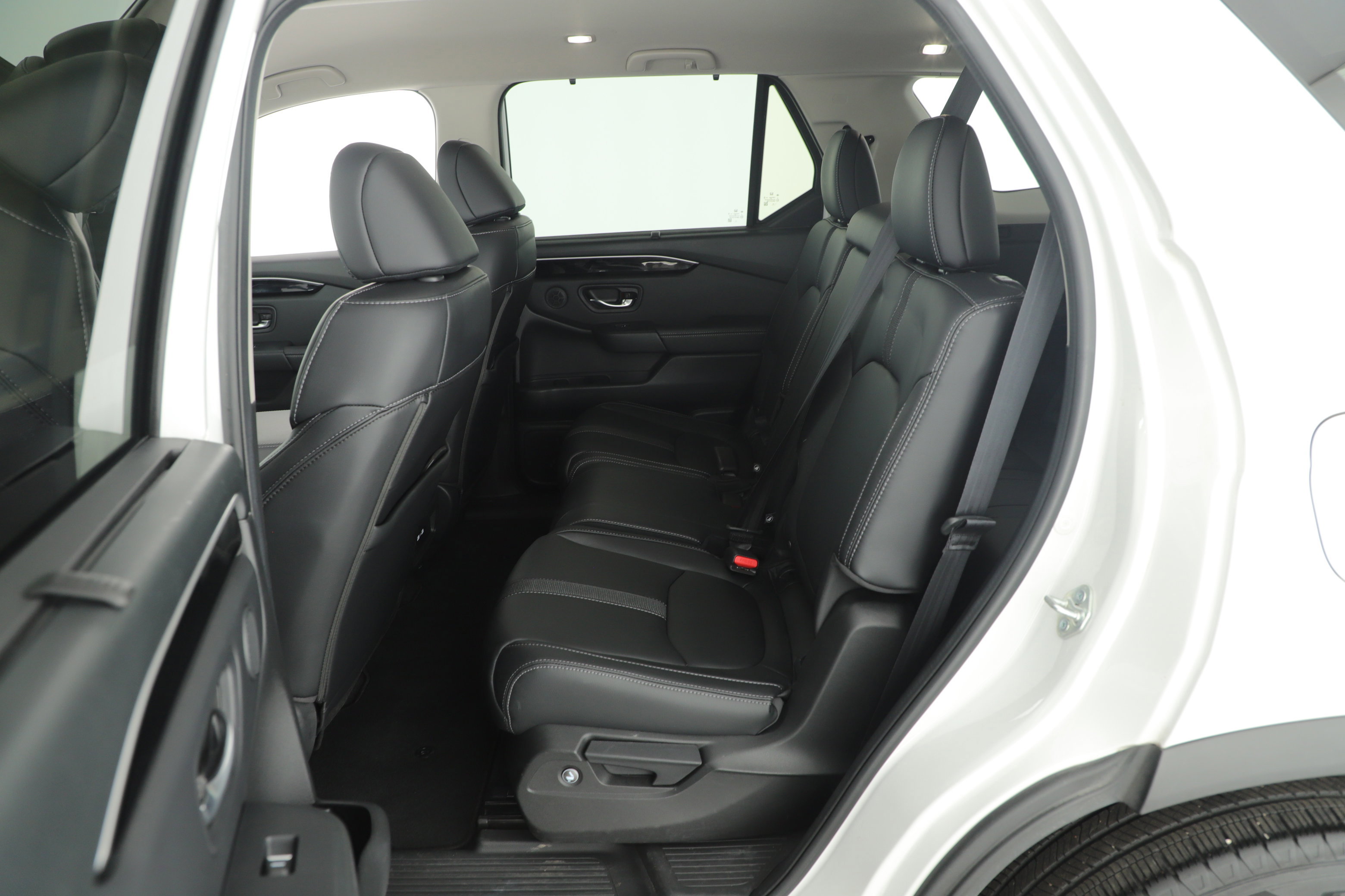 Used 2023 Honda Pilot EX-L image 8
